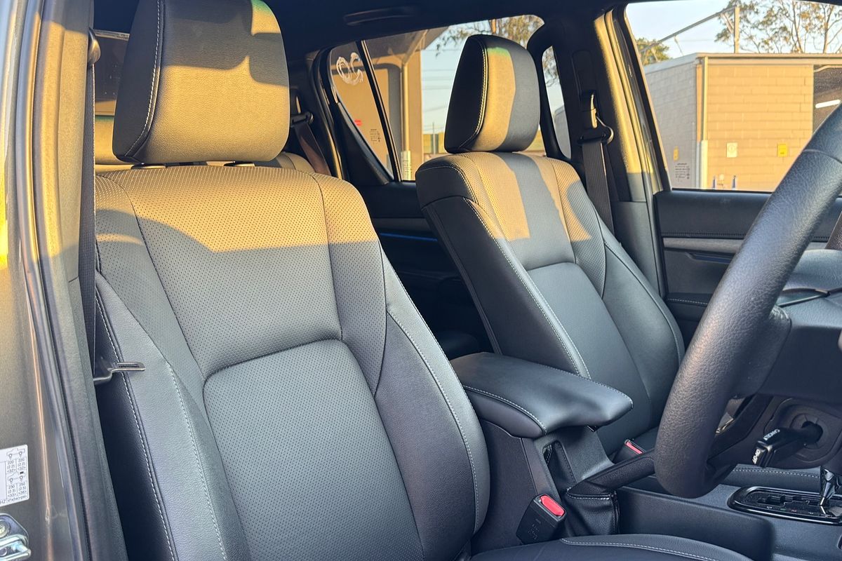 2024 Toyota Hilux Rogue 48V GUN126R 4X4