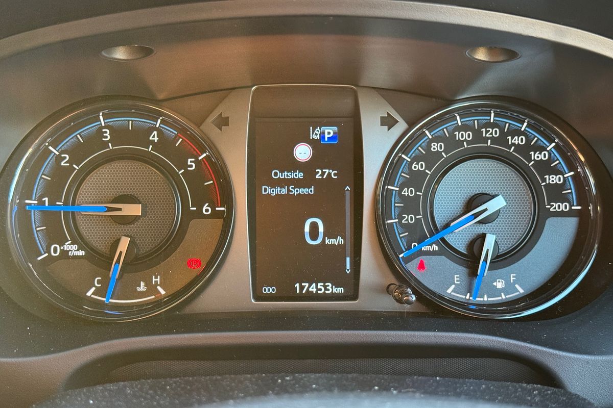 2024 Toyota Hilux Rogue 48V GUN126R 4X4