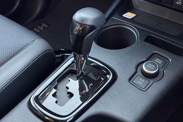 2024 Toyota Hilux Rogue 48V GUN126R 4X4