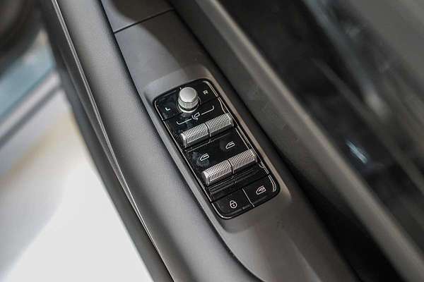 2025 Geely Starray EM-i Inspire P145