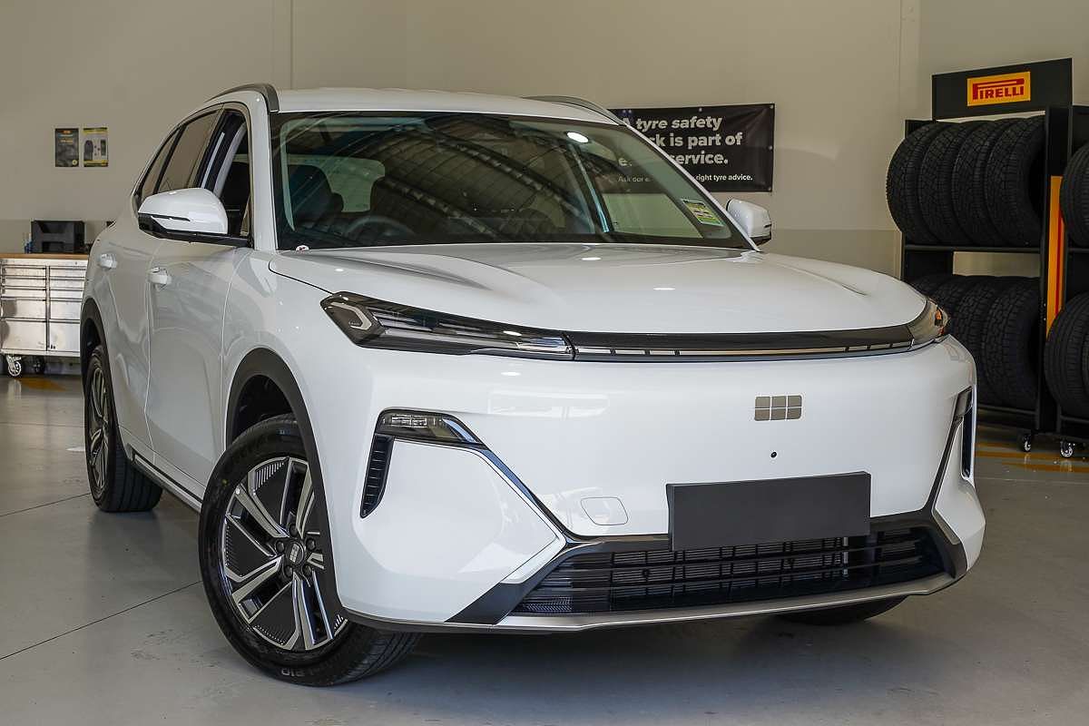 2025 Geely Starray EM-i Complete P145