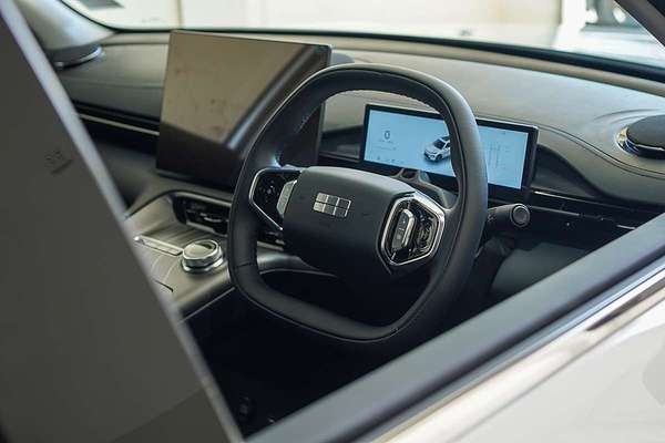 2025 Geely Starray EM-i Complete P145