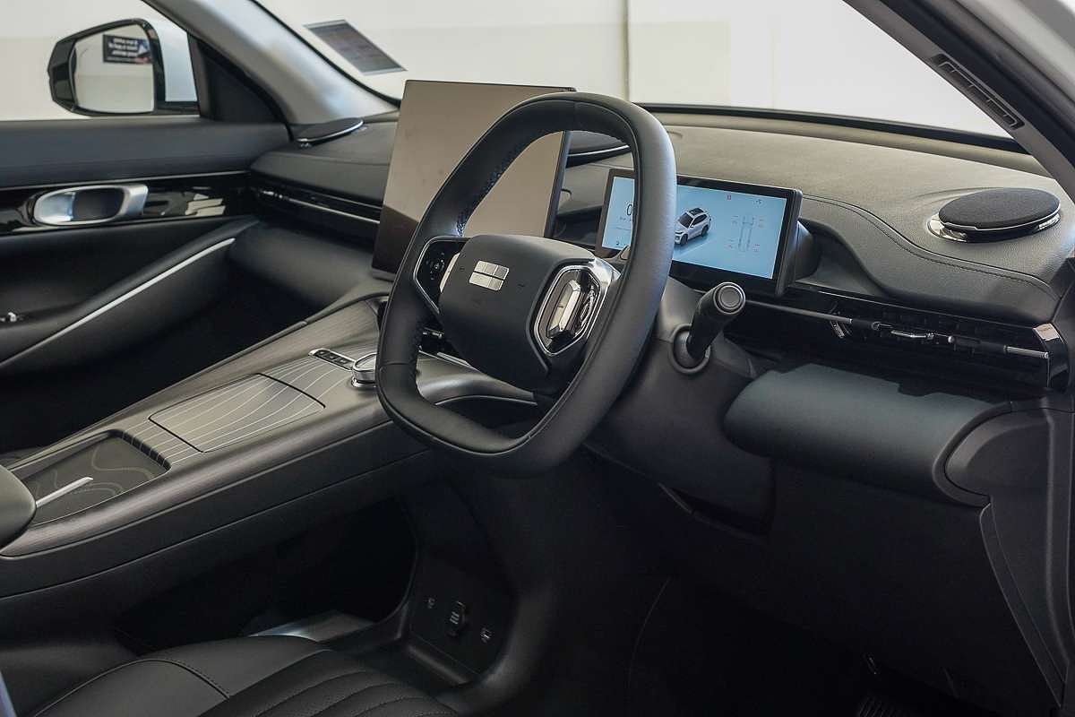 2025 Geely Starray EM-i Complete P145