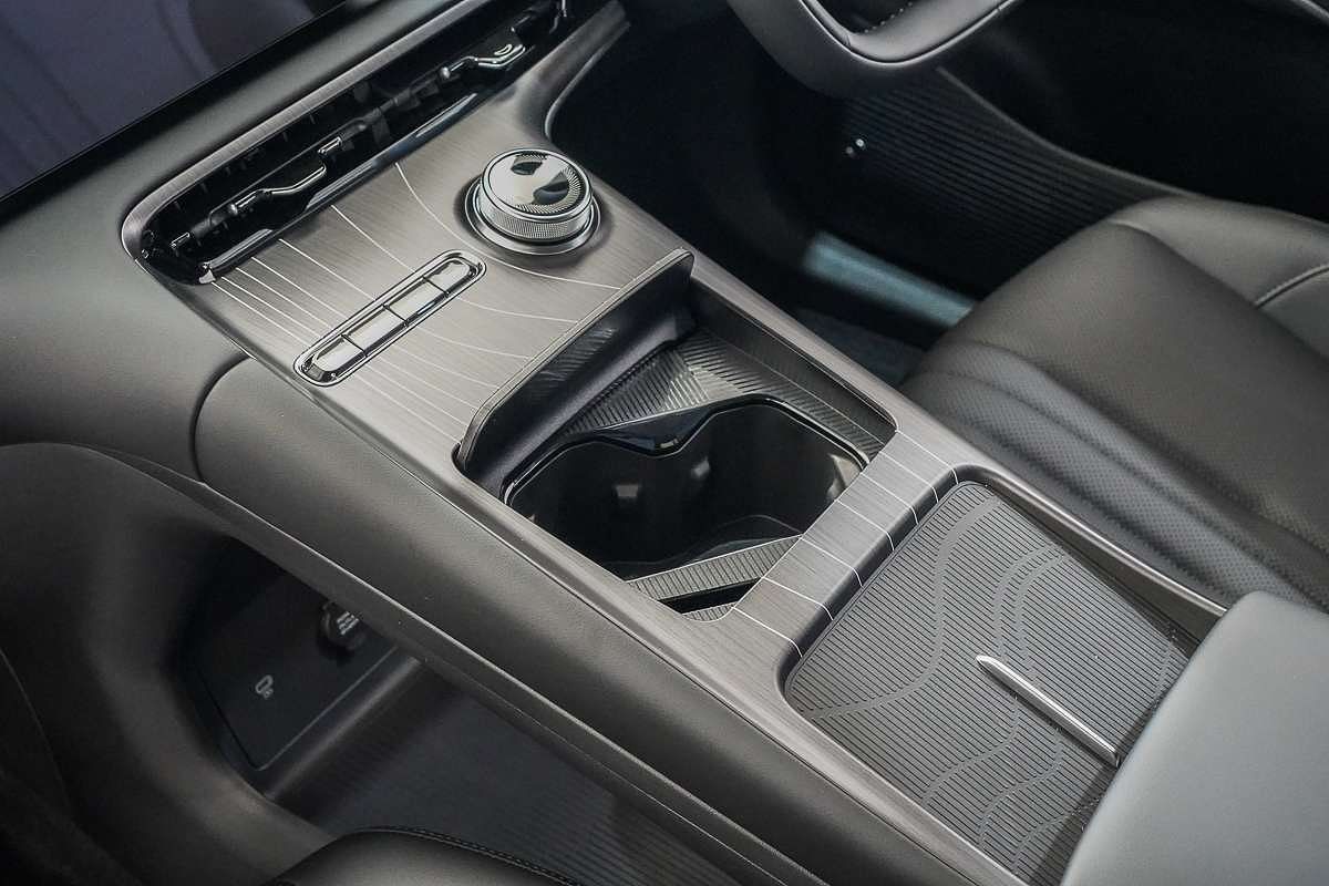 2025 Geely Starray EM-i Complete P145