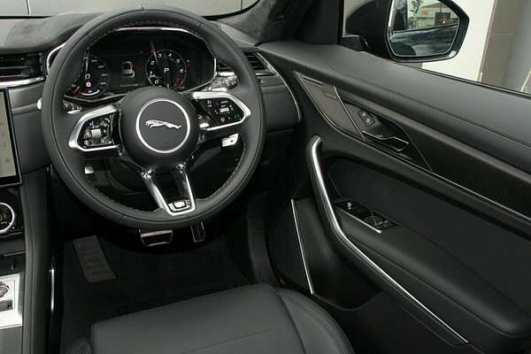 2025 Jaguar F-PACE SVR 575 Ultimate Edition X761