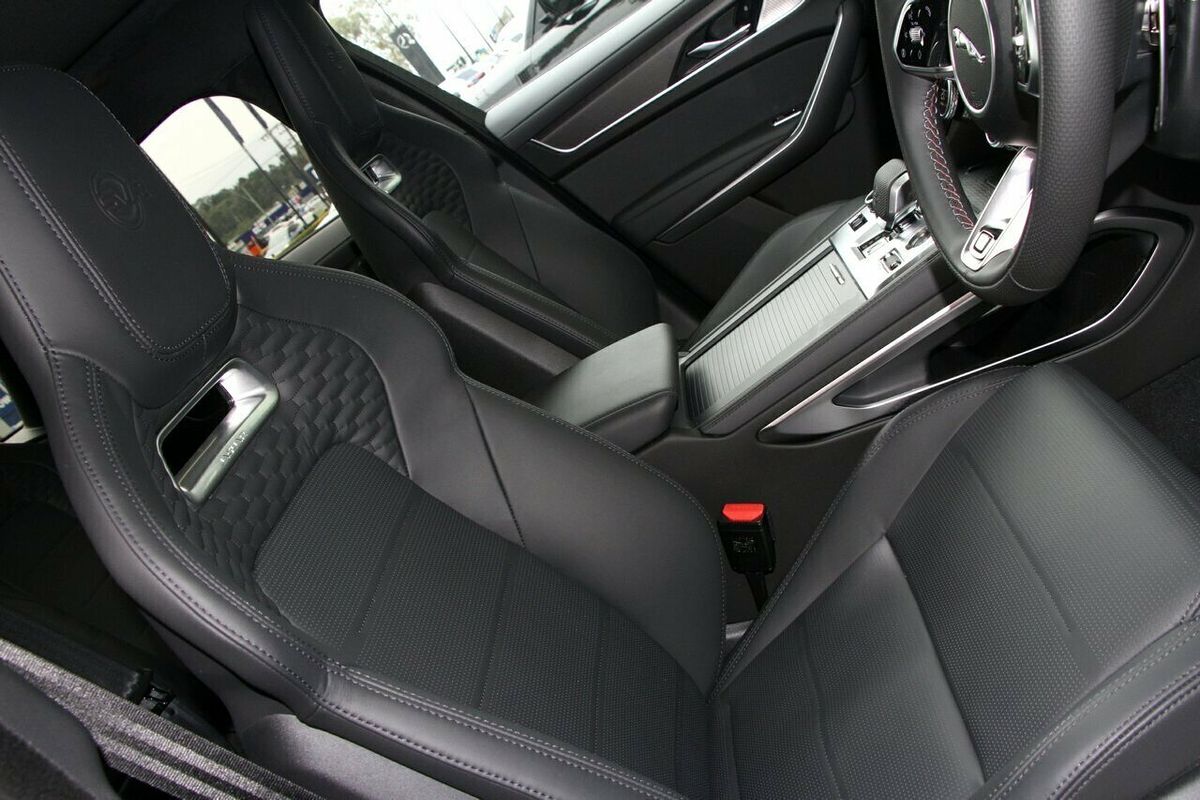 2025 Jaguar F-PACE SVR 575 Ultimate Edition X761