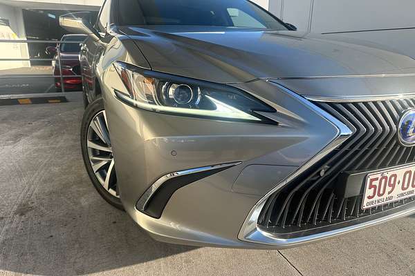 2019 Lexus ES ES300h Luxury AXZH10R