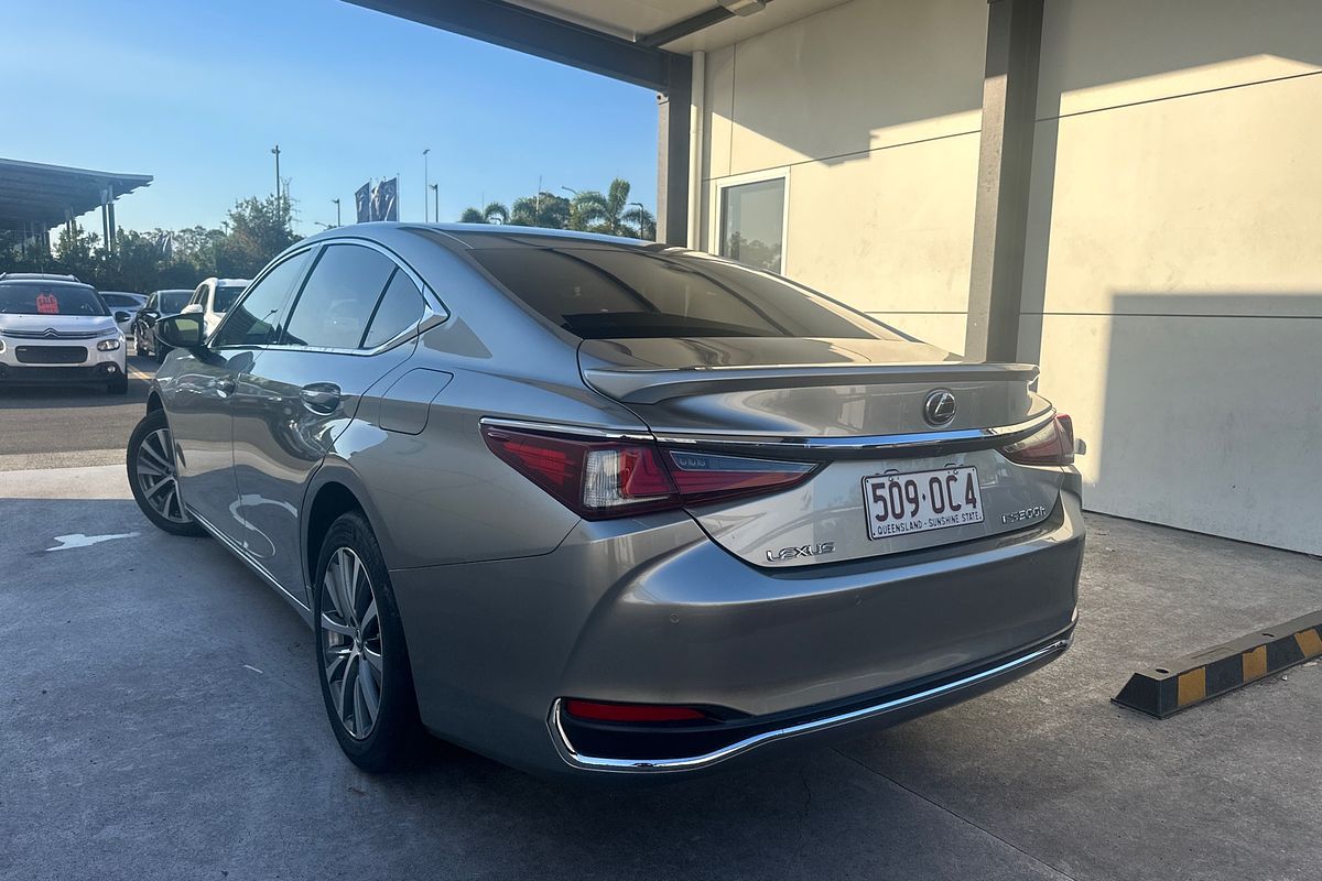 2019 Lexus ES ES300h Luxury AXZH10R