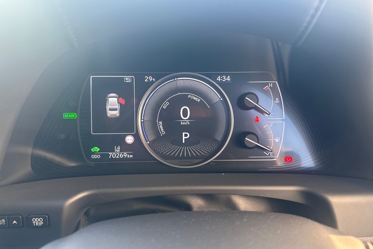 2019 Lexus ES ES300h Luxury AXZH10R