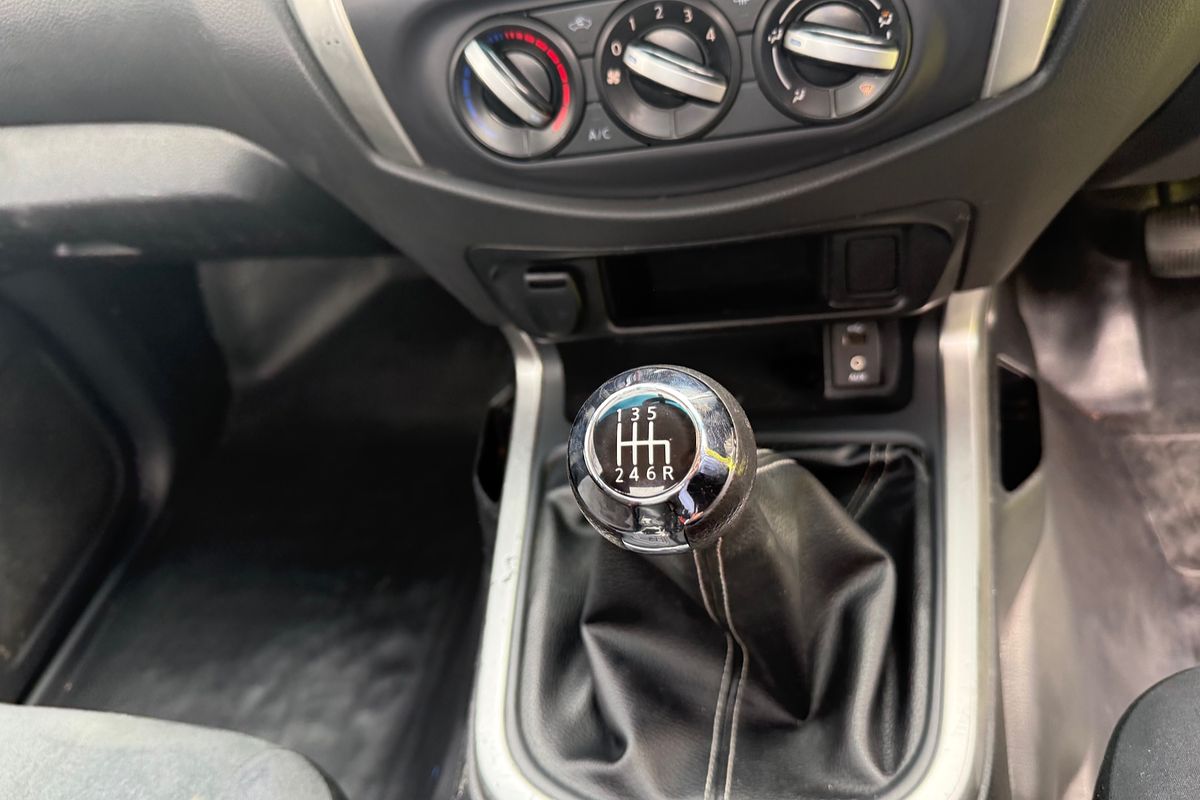 2019 Nissan Navara RX D23 Series 4 Rear Wheel Drive