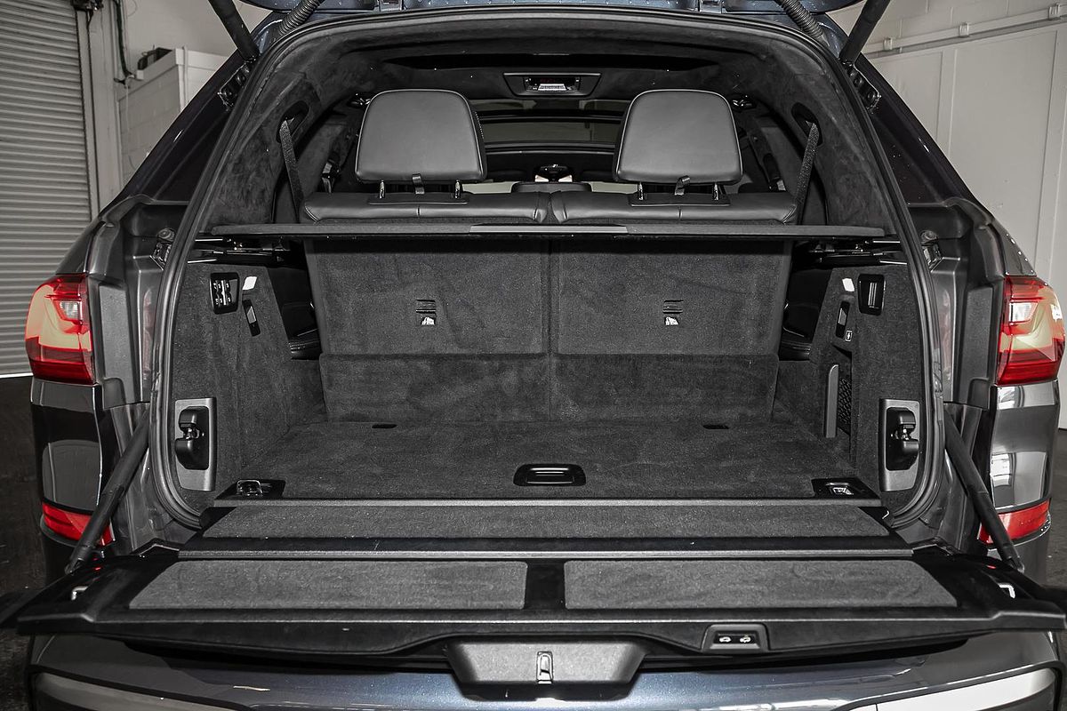 2020 BMW X7 M50i G07