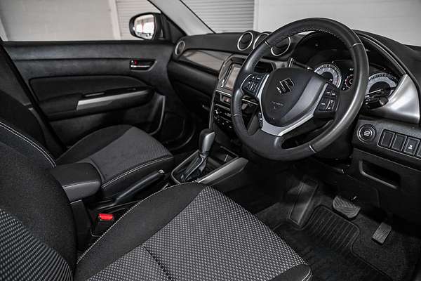 2024 Suzuki Vitara LY Series II