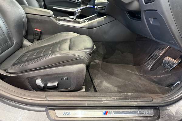 2020 BMW 3 Series 330i M Sport G20