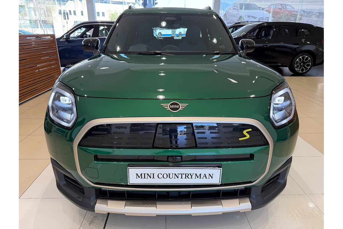 2024 MINI Countryman SE Classic U25