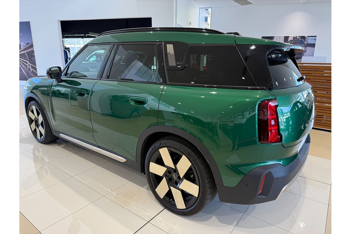 2024 MINI Countryman SE Classic U25