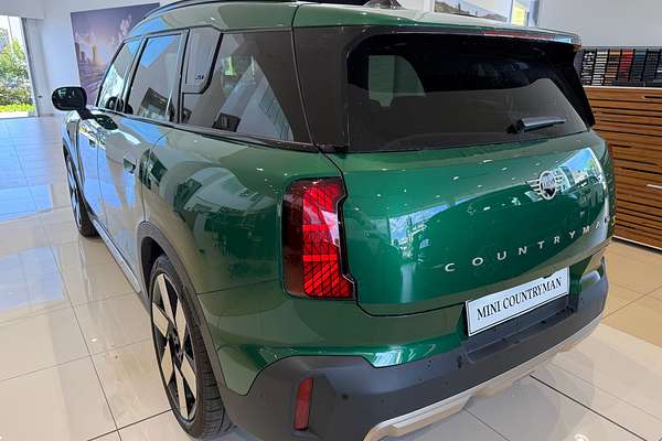 2024 MINI Countryman SE Classic U25