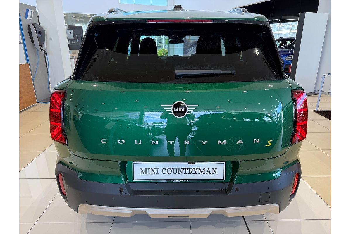 2024 MINI Countryman SE Classic U25