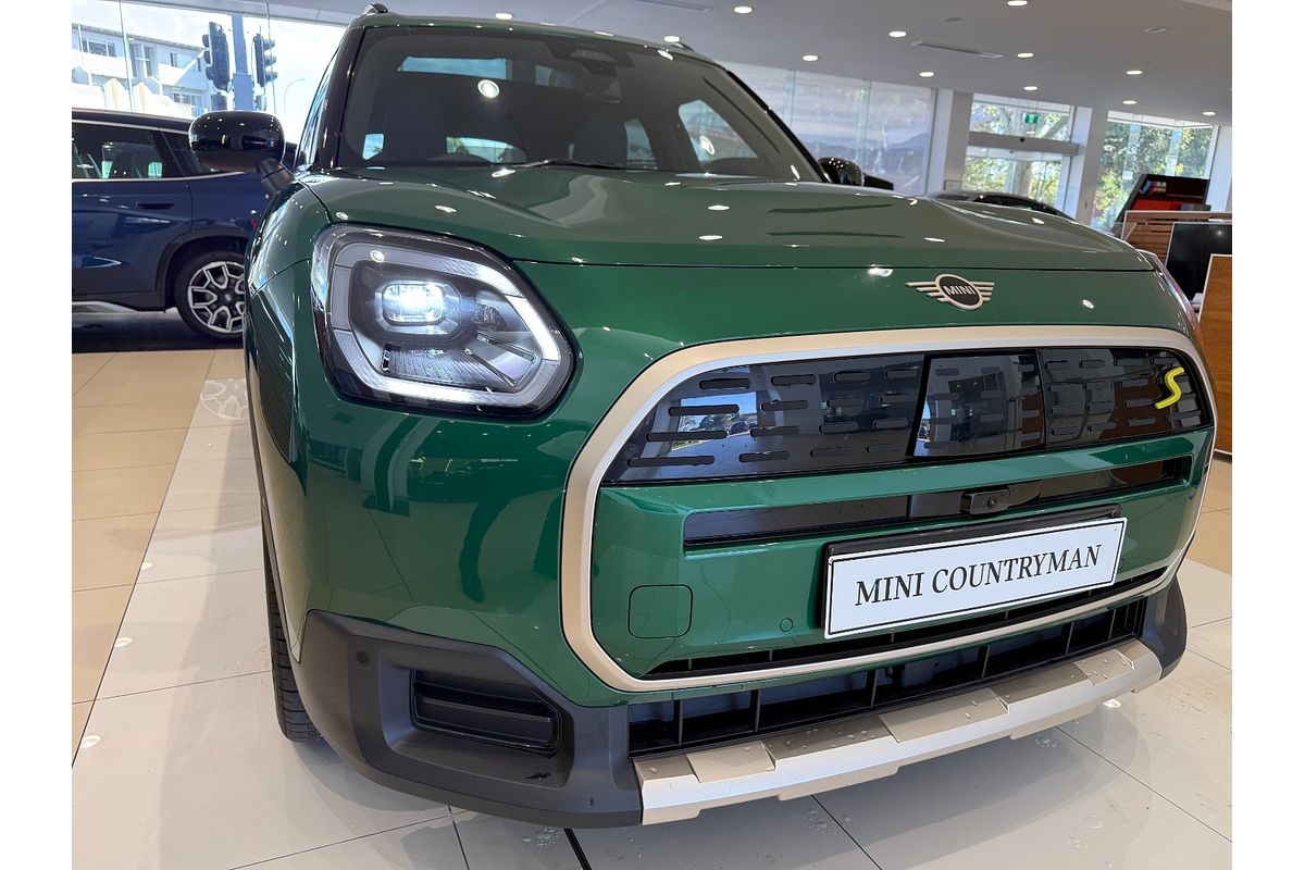2024 MINI Countryman SE Classic U25