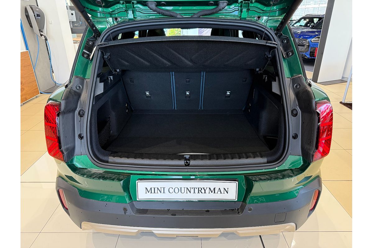 2024 MINI Countryman SE Classic U25