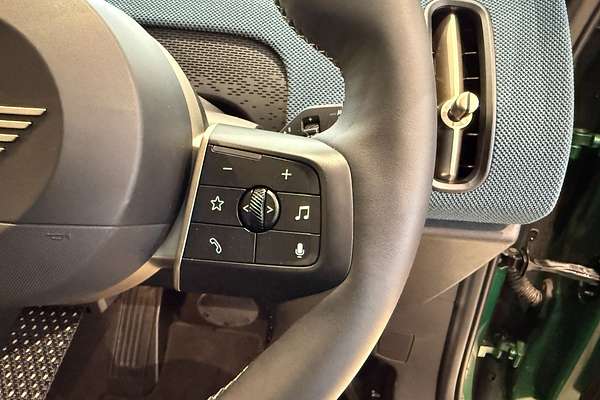 2024 MINI Countryman SE Classic U25