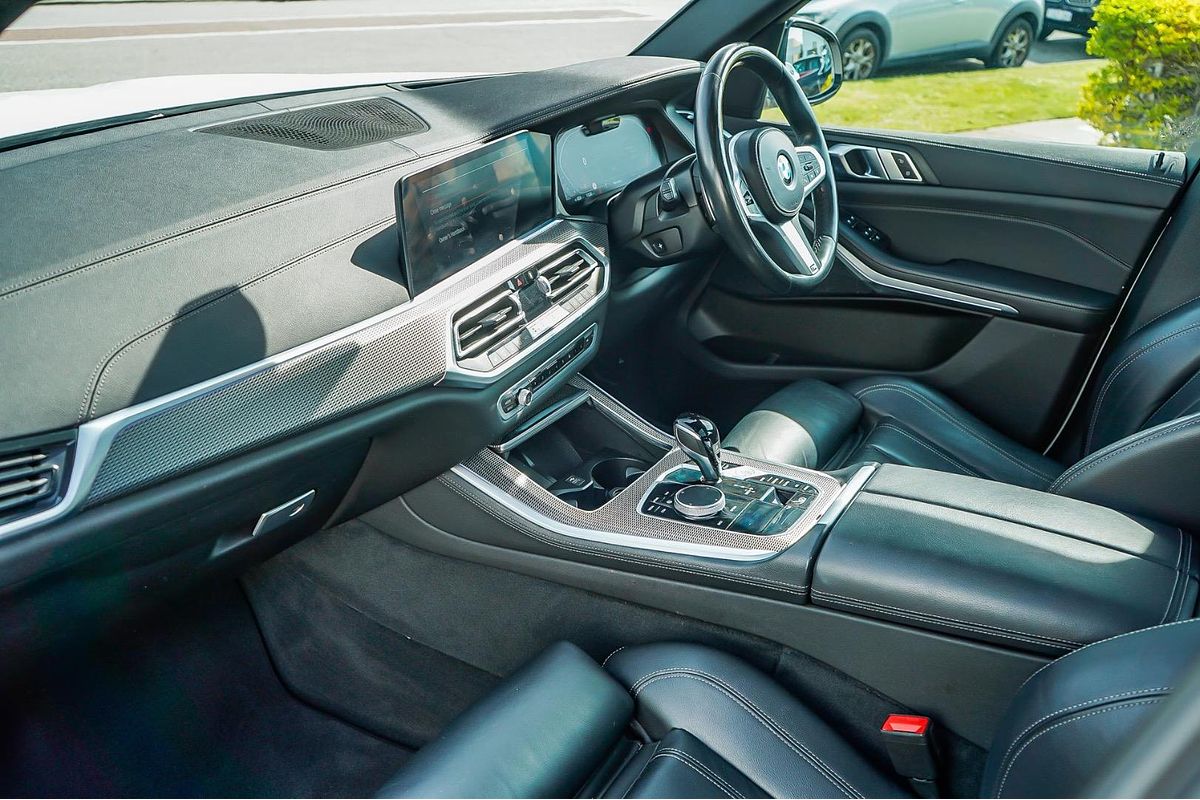 2022 BMW X5 xDrive30d M Sport G05