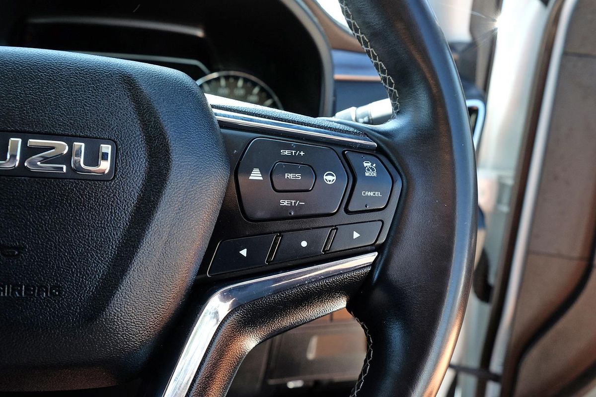 2023 Isuzu MU-X LS-U