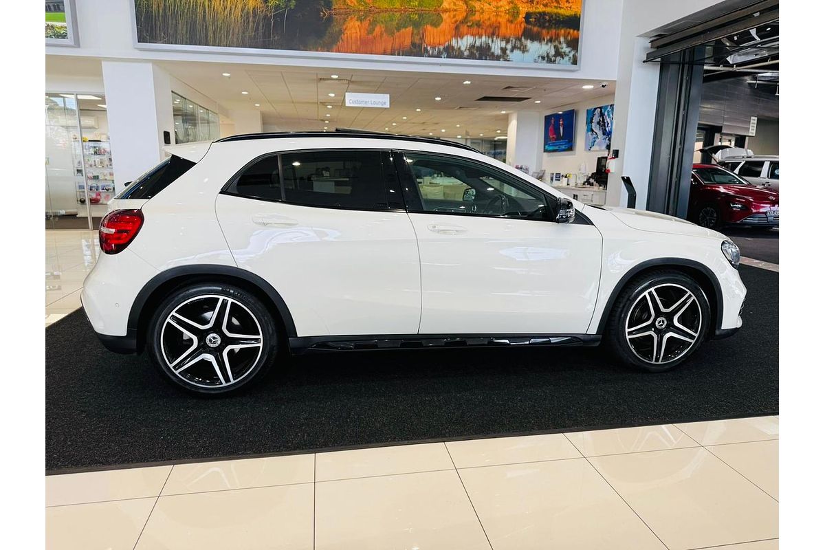 2018 Mercedes-Benz GLA-Class GLA180 X156