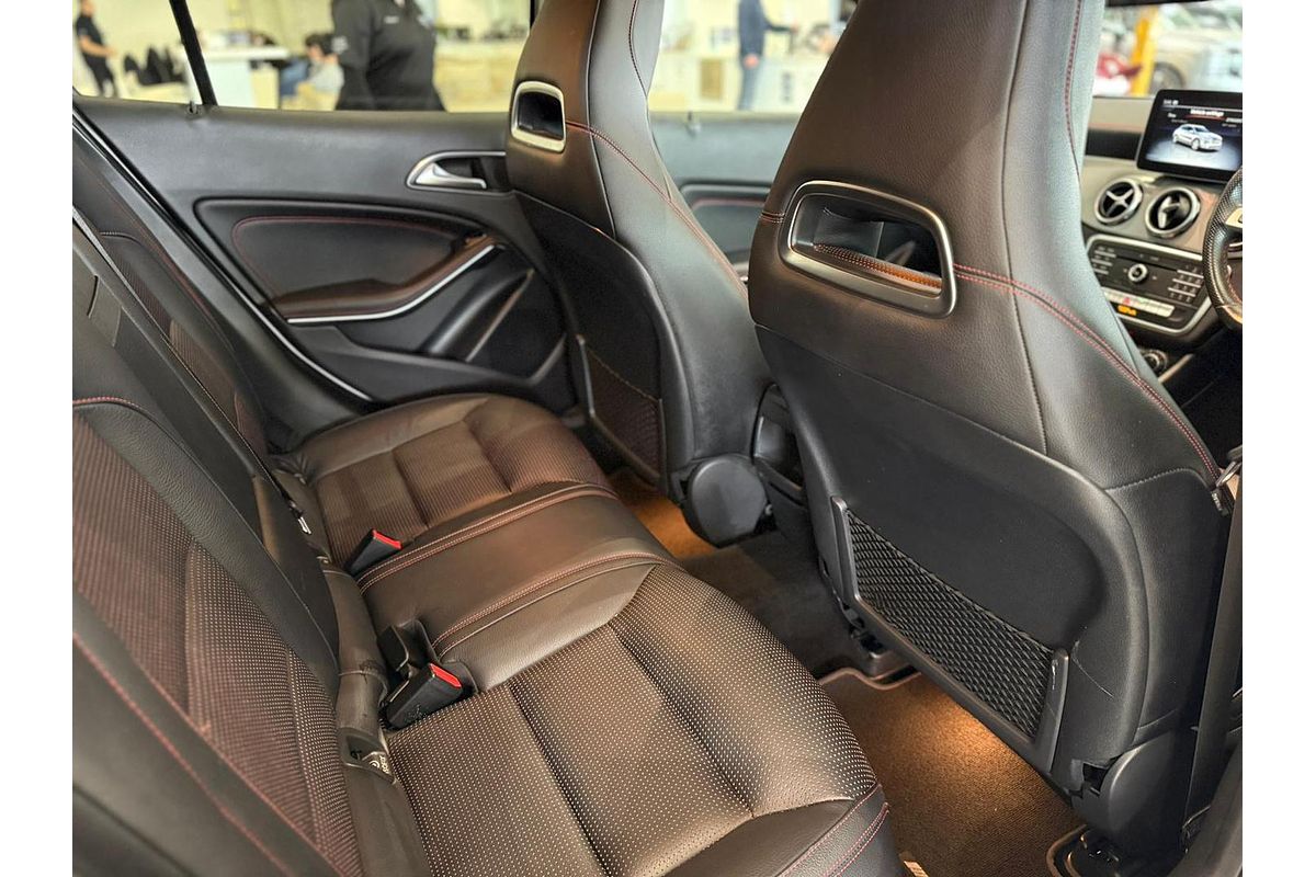 2018 Mercedes-Benz GLA-Class GLA180 X156