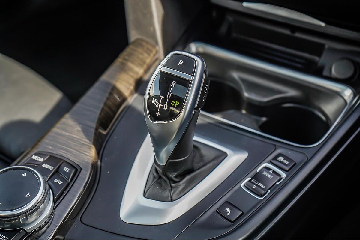 2015 BMW 4 Series 420d Sport Line F32