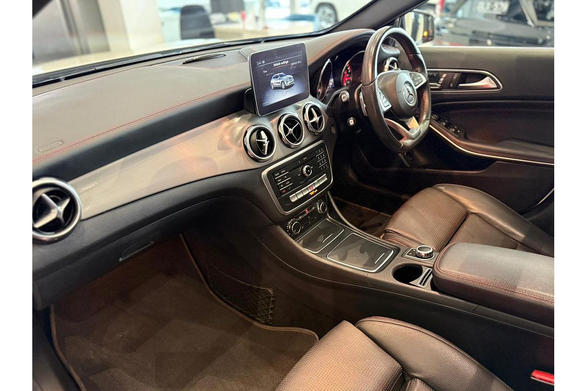 2018 Mercedes-Benz GLA-Class GLA180 X156