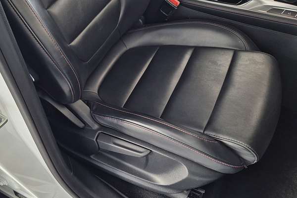 2023 MG HS Excite SAS23