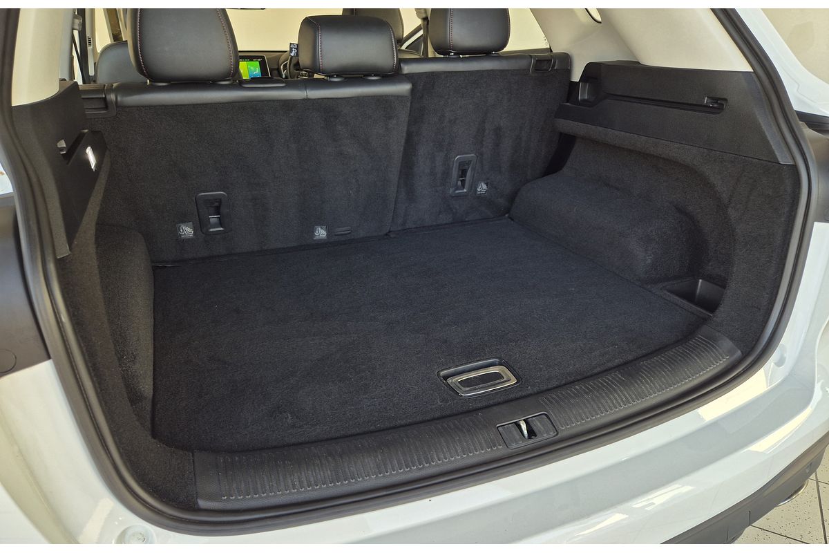 2023 MG HS Excite SAS23