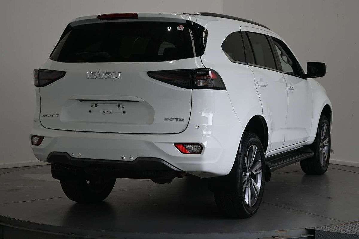 2023 Isuzu MU-X LS-T