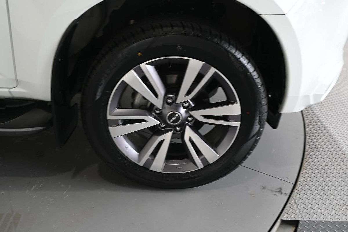 2023 Isuzu MU-X LS-T