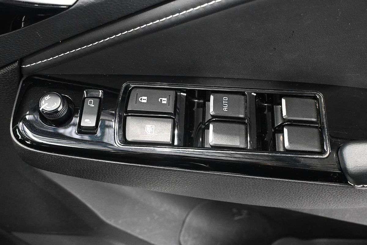 2023 Isuzu MU-X LS-T