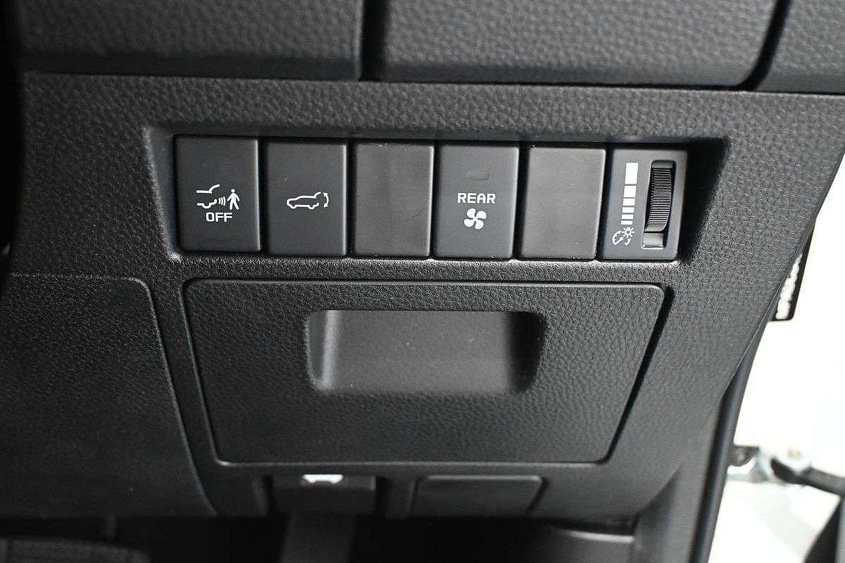 2023 Isuzu MU-X LS-T