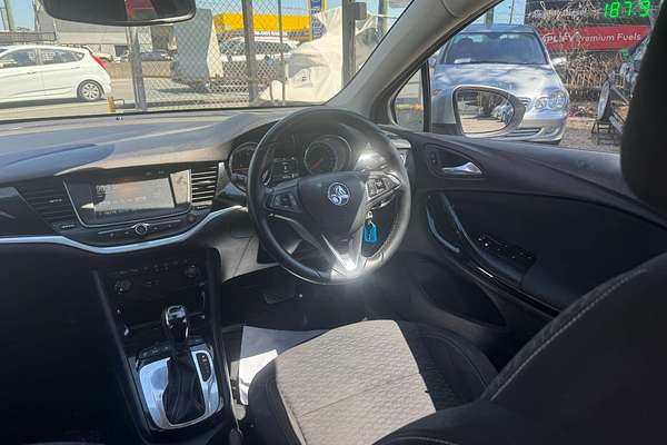 2017 Holden Astra R BK