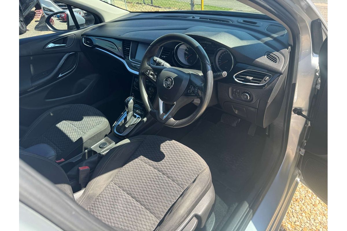 2017 Holden Astra R BK