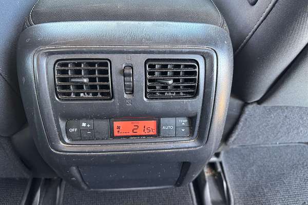 2017 Nissan Pathfinder ST R52 Series II