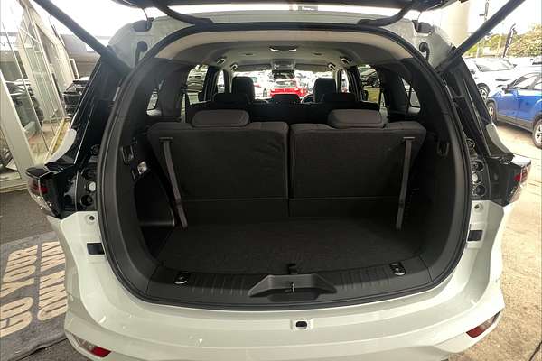2025 Isuzu MU-X AUTO