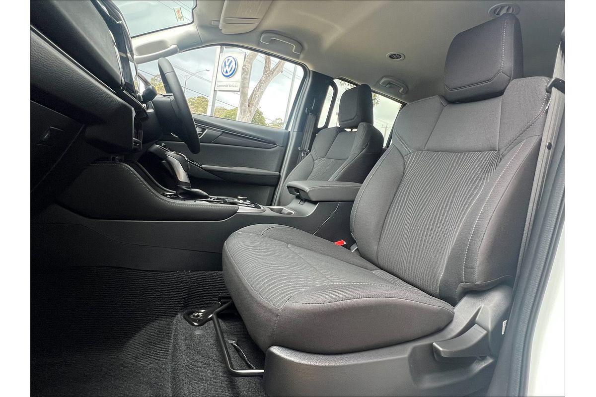 2025 Isuzu MU-X AUTO