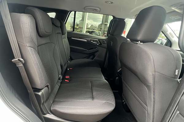 2025 Isuzu MU-X AUTO