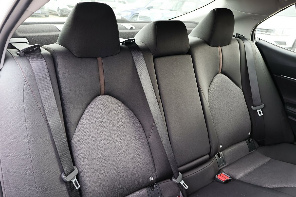 2020 Toyota Camry Ascent AXVH71R