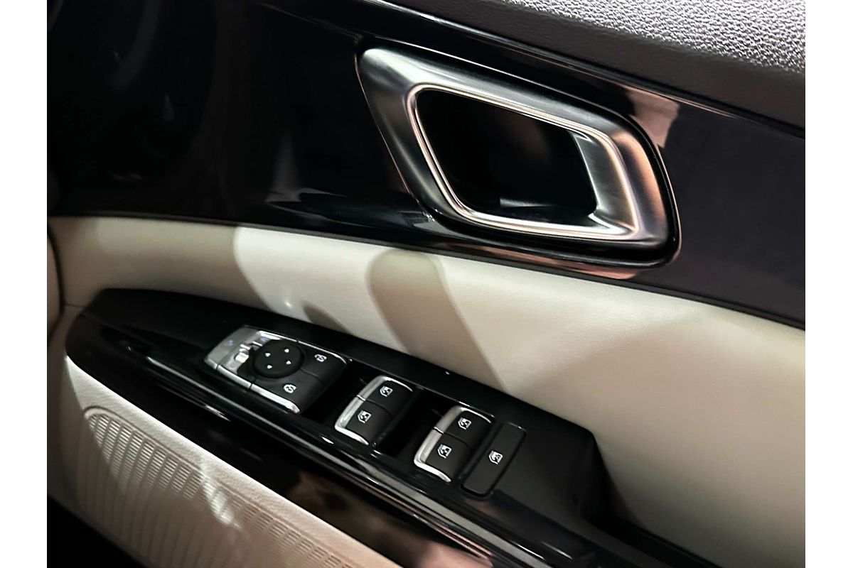 2023 Kia Carnival SLi KA4