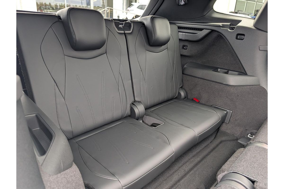 2025 Volkswagen Tayron 195TSI R-Line R4