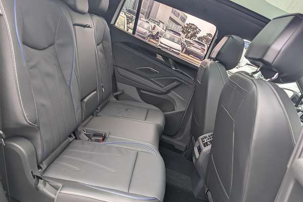 2025 Volkswagen Tayron 195TSI R-Line R4