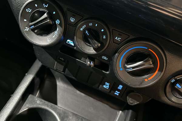 2021 Toyota Hilux SR GUN126R 4X4