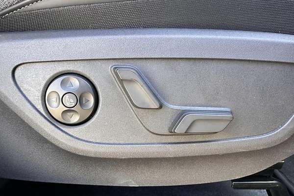 2025 Kia EV5 Air Standard Range OVc