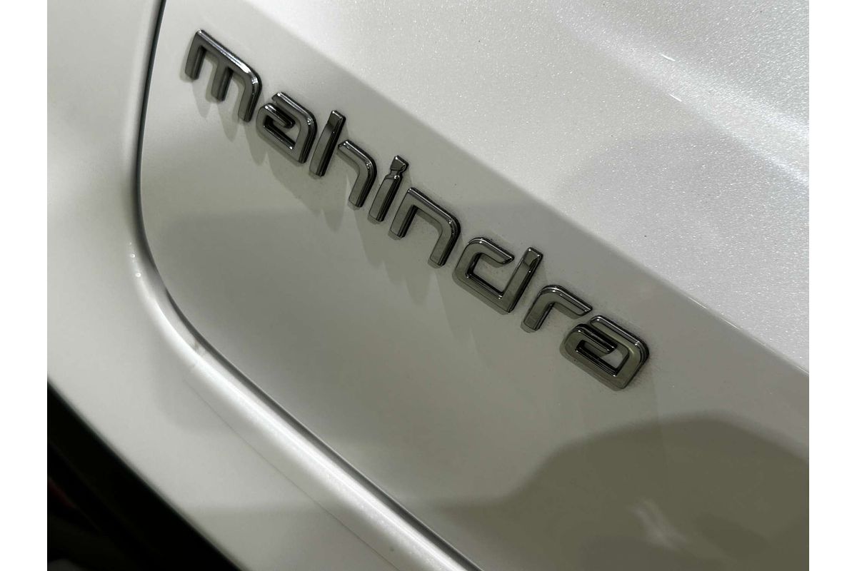 2025 Mahindra XUV700 AX7L
