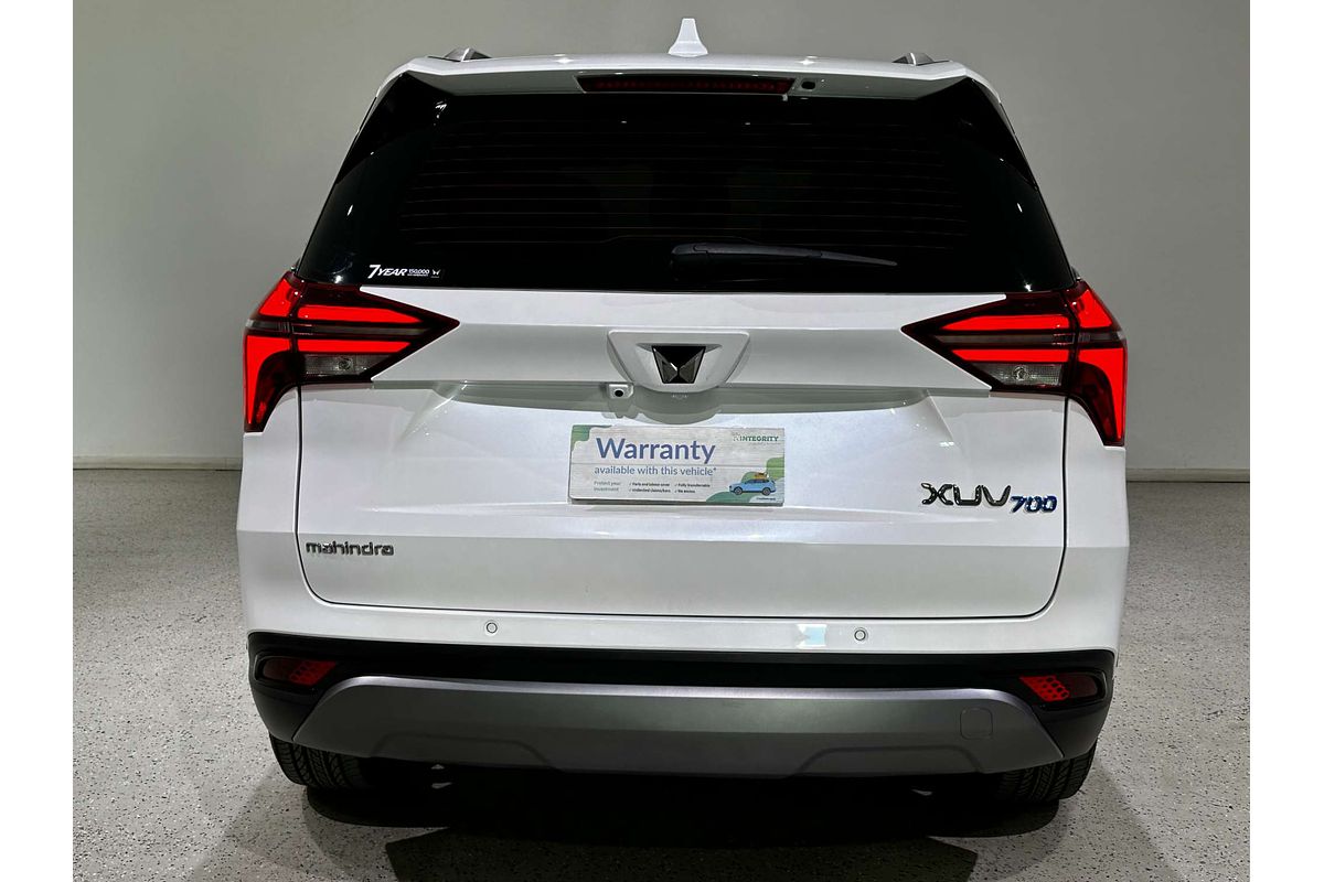 2025 Mahindra XUV700 AX7L